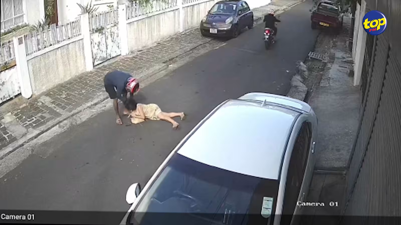À la rue Dartois : un homme tente de voler le sac d’une dame mais se heurte à des courageux citoyens