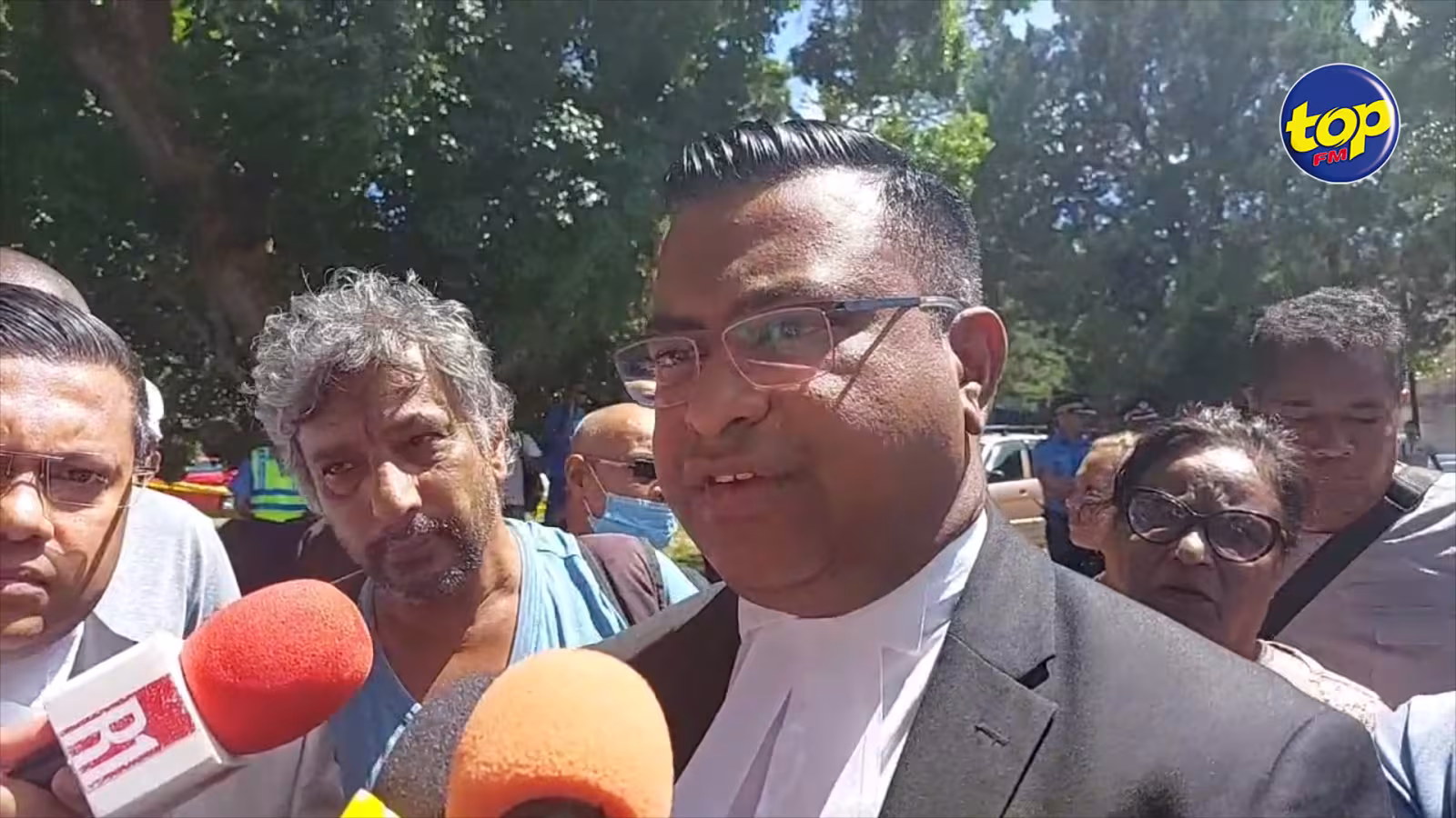 Auprès de l’Independent Police Complaints Commission : « Bruneau Laurette a commencé à enregistrer sa plainte vendredi », affirme Me Rouben Mooroongapillay
