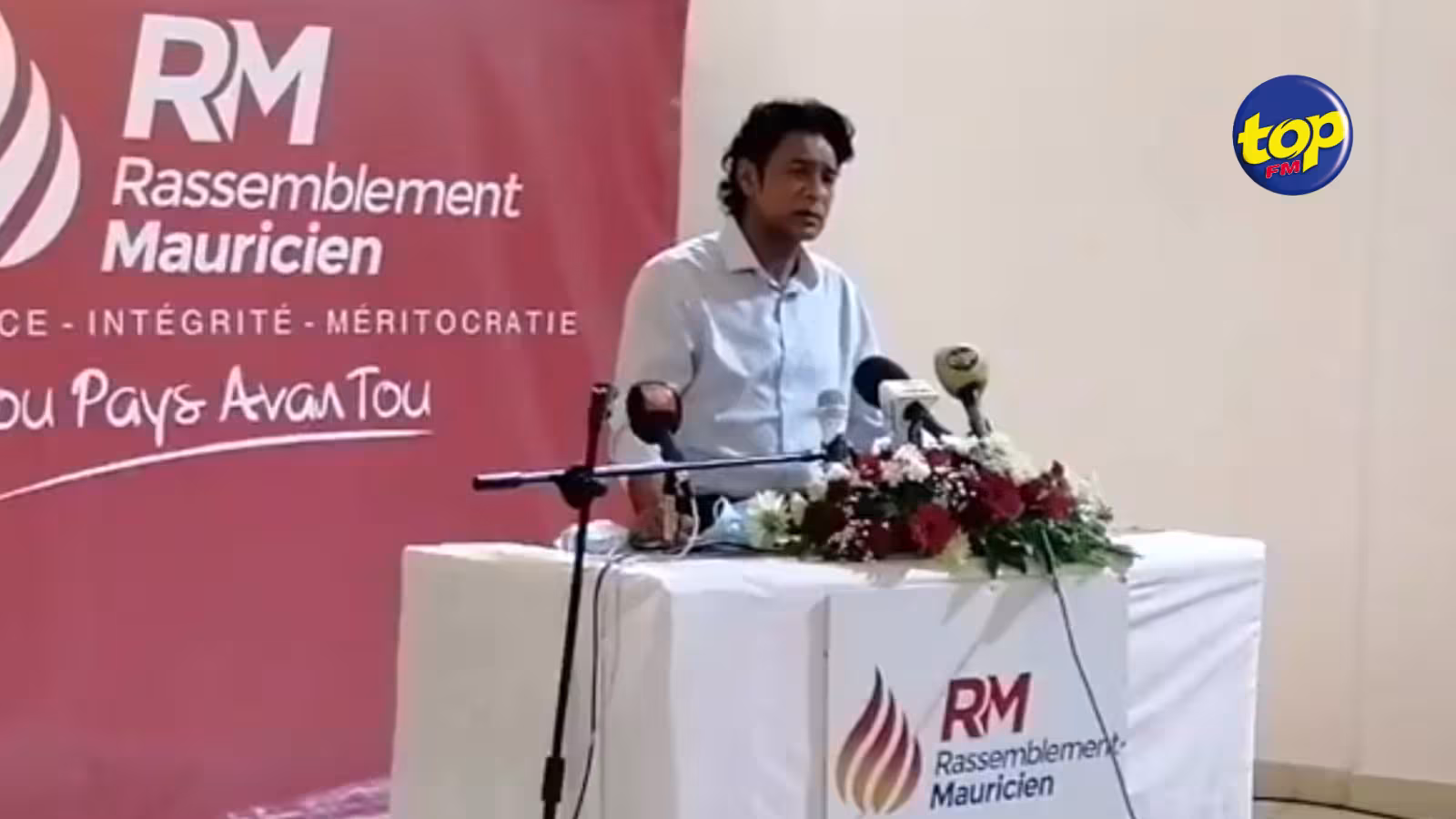 Majoration des prix des carburants : ‘augmentation prix l’essence vé dir enta lezot zafr pou augmenter encore !’ s’insurge Nando Bodha…