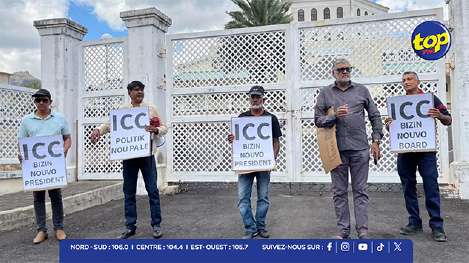 Manifestation pacifique devant l’Islamic Cultural Centre pour réclamer la démission des membres du conseil d’administration