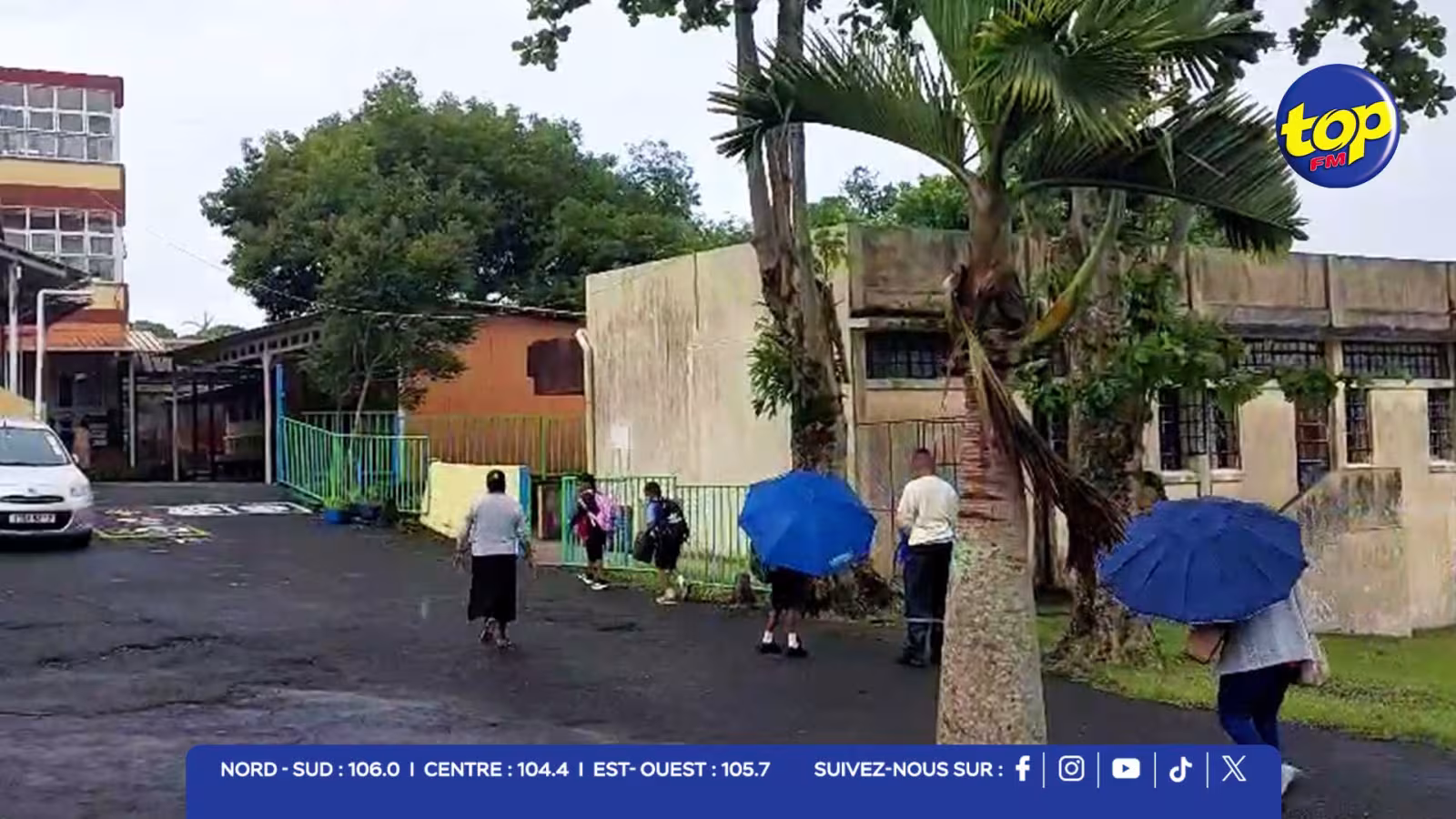 Grande rentrée scolaire : entre pluie, sourires et soulagement des parents