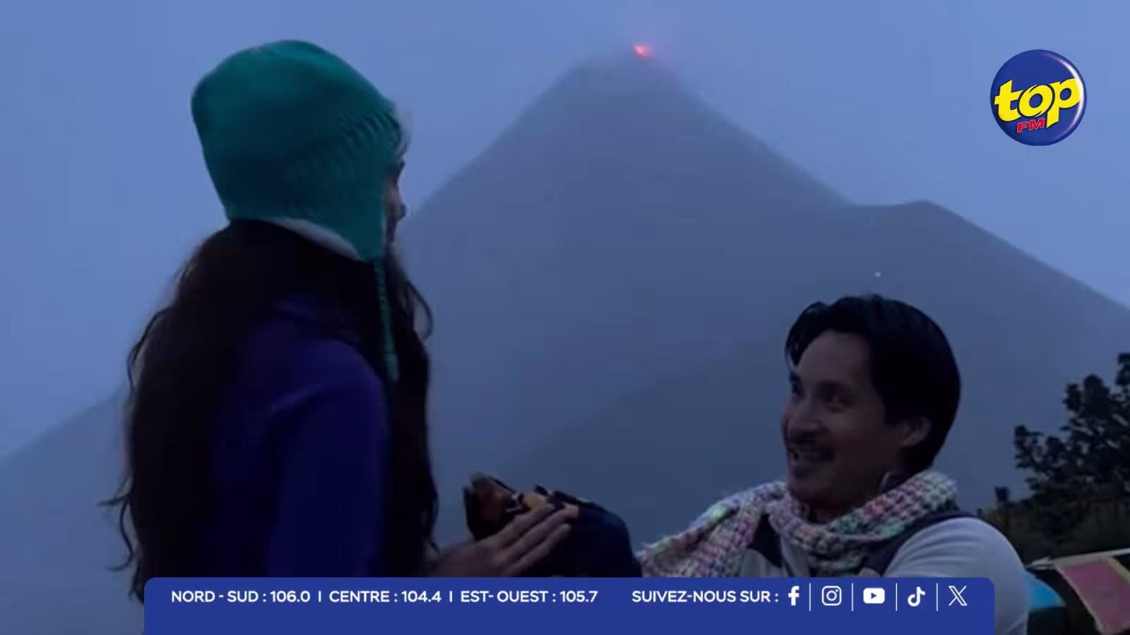 Insolite en Amérique Centrale : un volcan entre en éruption en plein milieu d'une demande en mariage