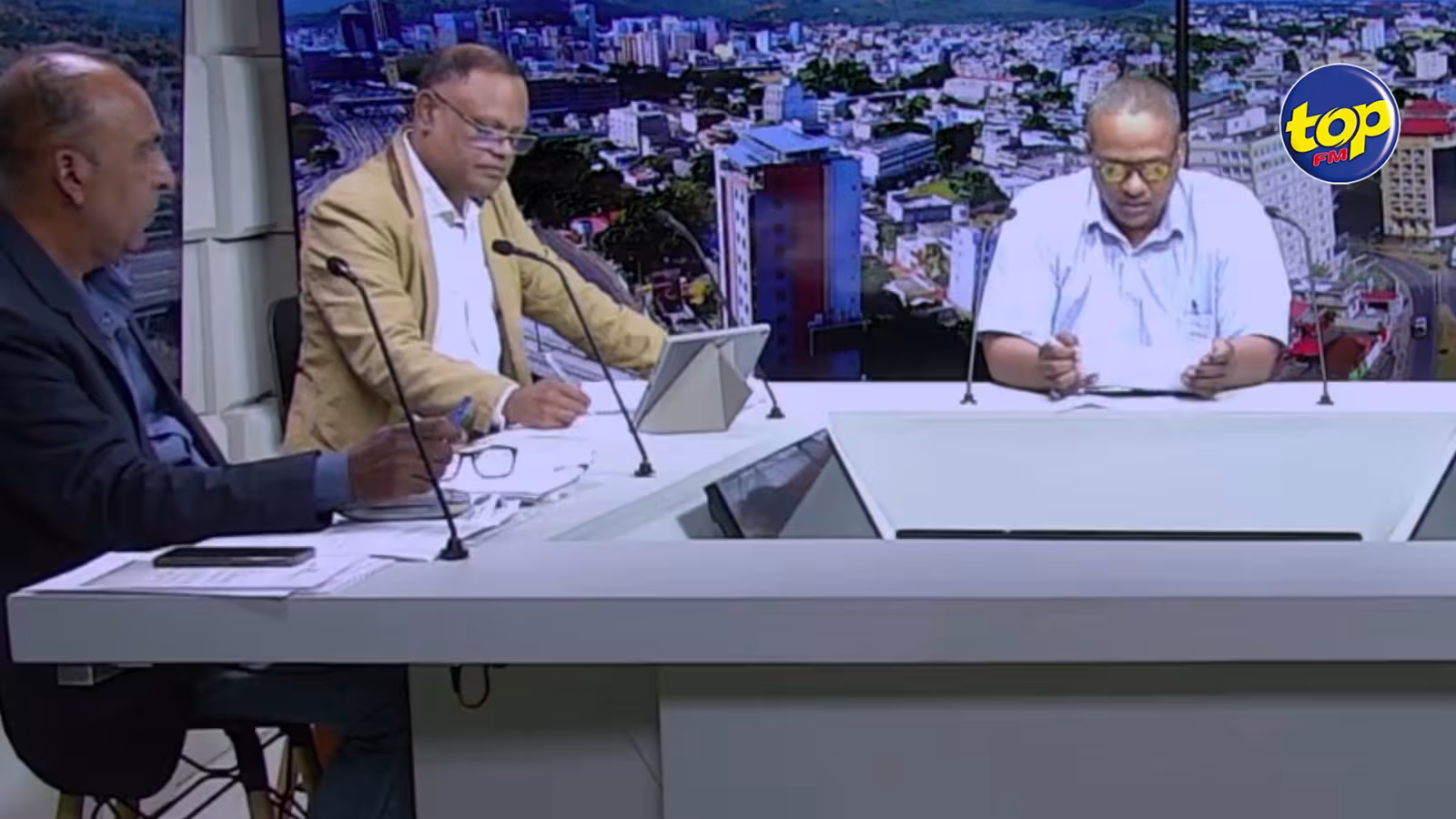 Fuites alléguées au MES : ‘Au lieu de diaboliser l’opposition, la ministre de l’Éducation aurait dû rassurer les parents !’ déplore Mahend Gungapersad…
