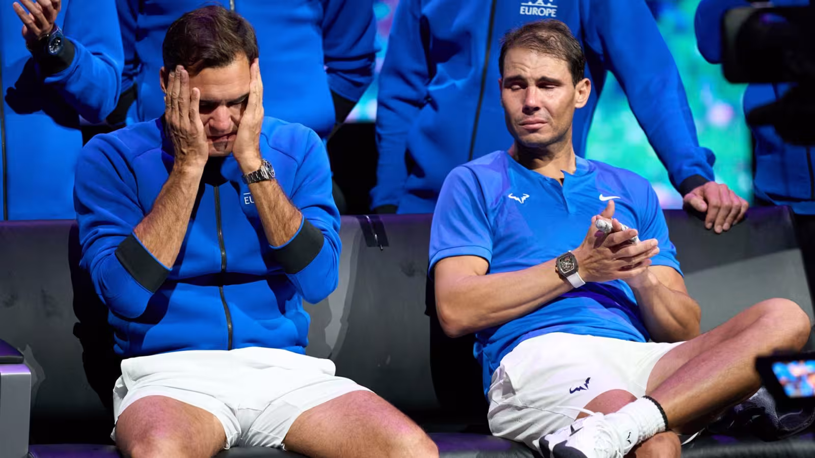 Roger Federer fights back tears as he plays final match of his professional tennis career