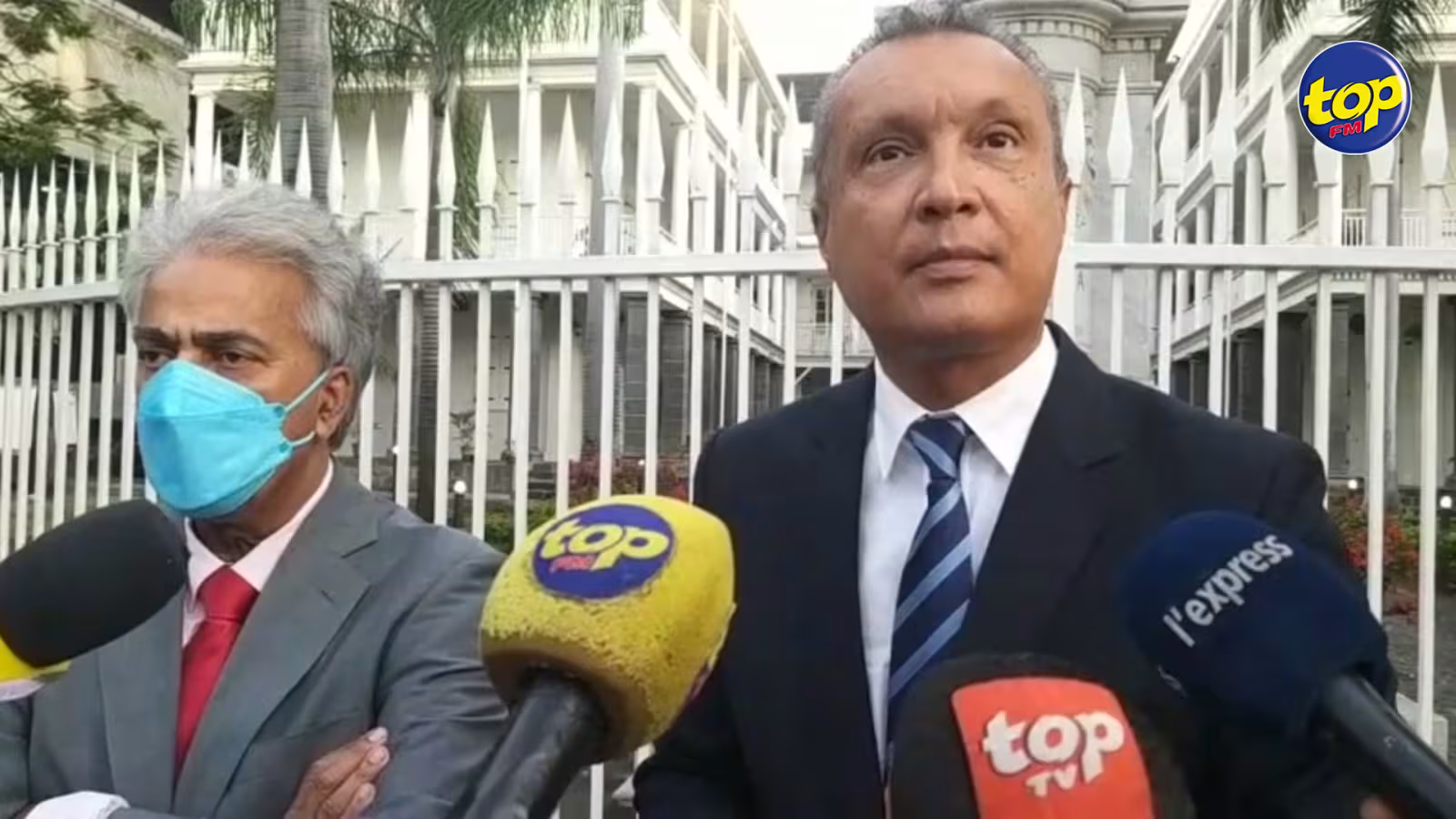 Scandale sur l’achat du Molnupiravir : ‘c’est ene tsunami, mo tenir le Premier ministre aussi responsable, the guy must go’, martèle le Dr. Arvin Boolell