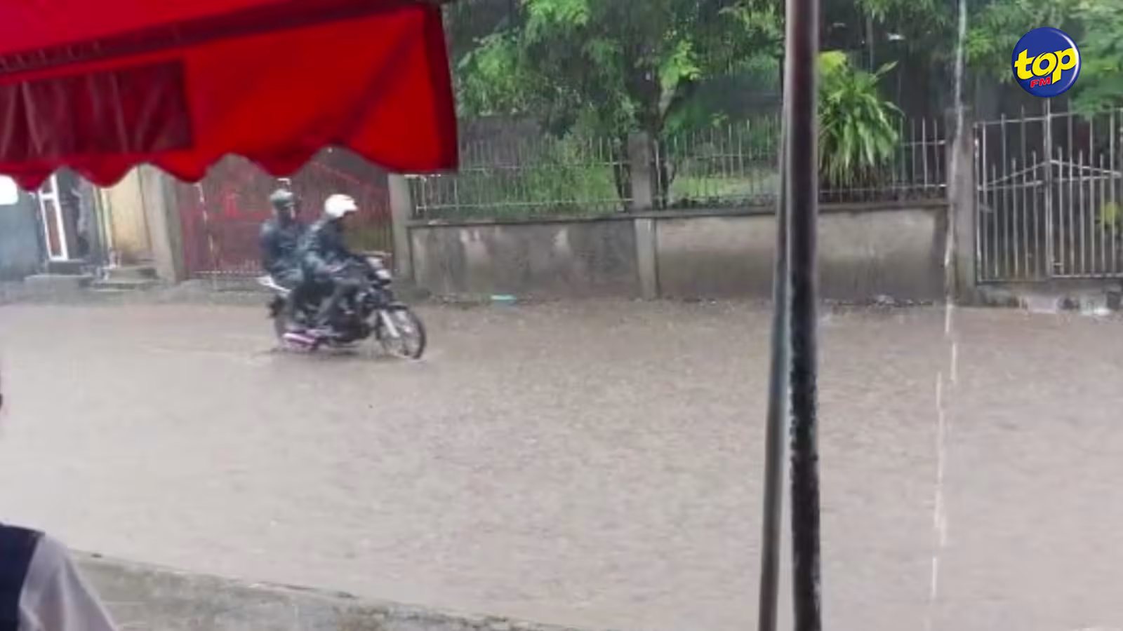 Météo : L’avis de fortes pluies étendu jusqu’à 10 heures demain