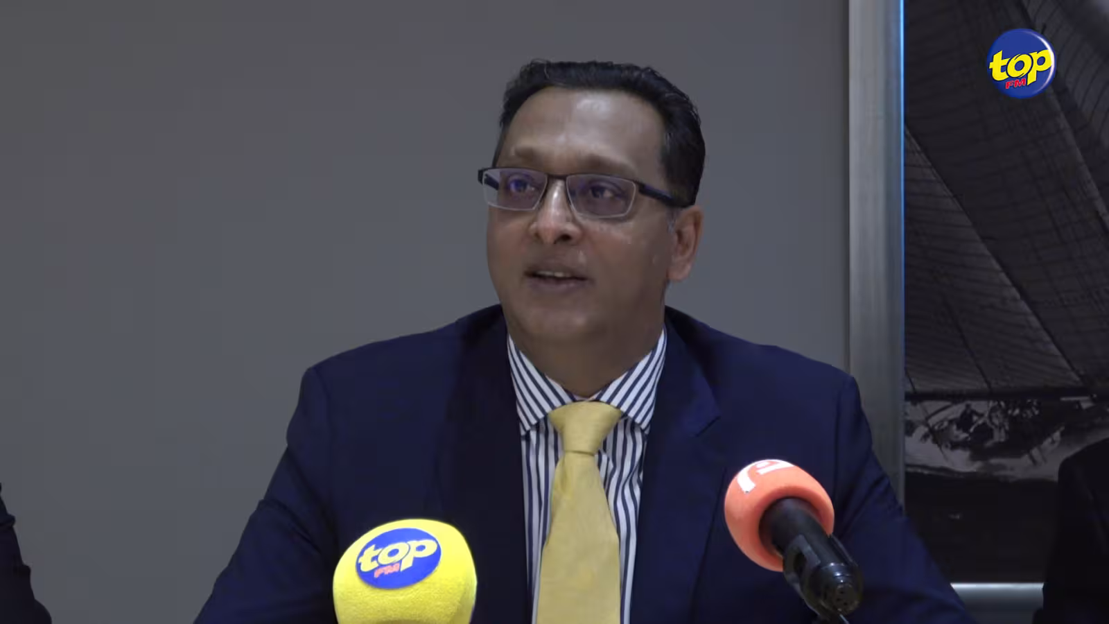 Cybersecurity and Cybercrime Bill: ‘‘Zot p ale passe ene la loi dan parlement ki p ale fer tou ceki zot ti p rod fer avant,’’ s’insurge Roshi Bhadain