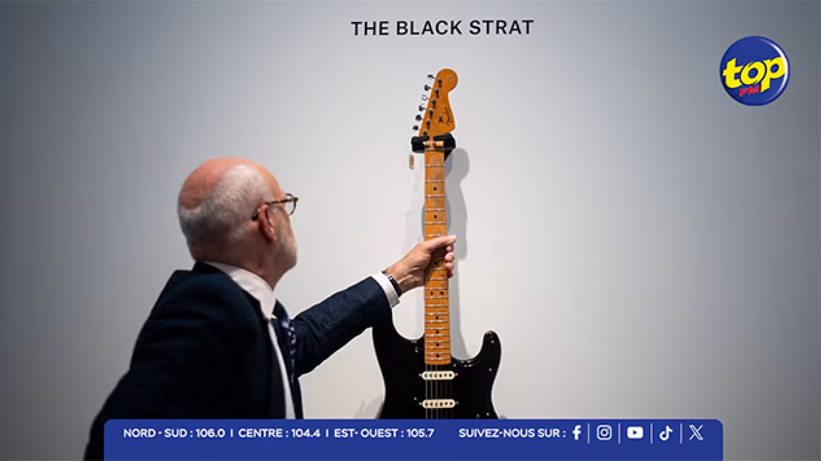 La « Black Strat » de David Gilmour devient la guitare la plus chère du monde à $14,6 M 