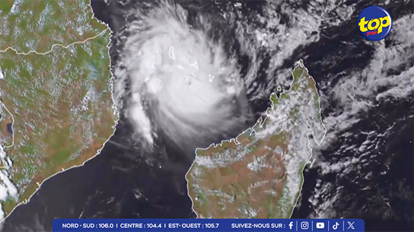 Cyclone Chido : Un bilan d'au moins 14 morts et plus de 250 blessés au Mayotte, le cyclone frappe désormais le Mozambique et les Comores