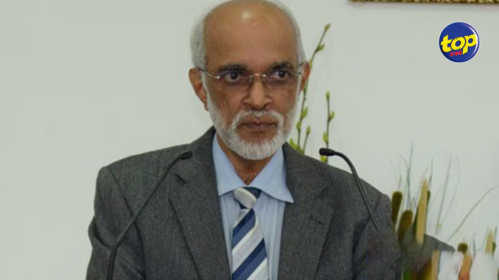 L’ancien directeur général de la MBC, Dhananjay Calikan, plus connu comme Dan Callikan s’est éteint ce matin à l’ile de la Réunion.  Il était âgé de 75 ans