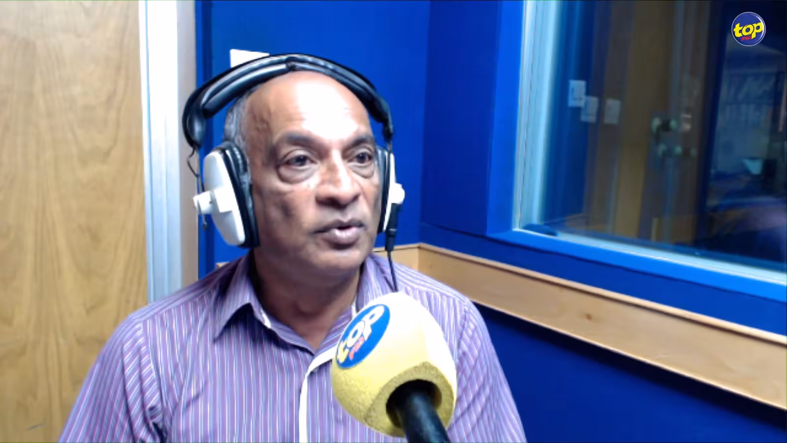 Sur des terrains limitrophes : outre la règle des trois pieds, il y d’autres dispositions à respecter pour les constructions résidentielles