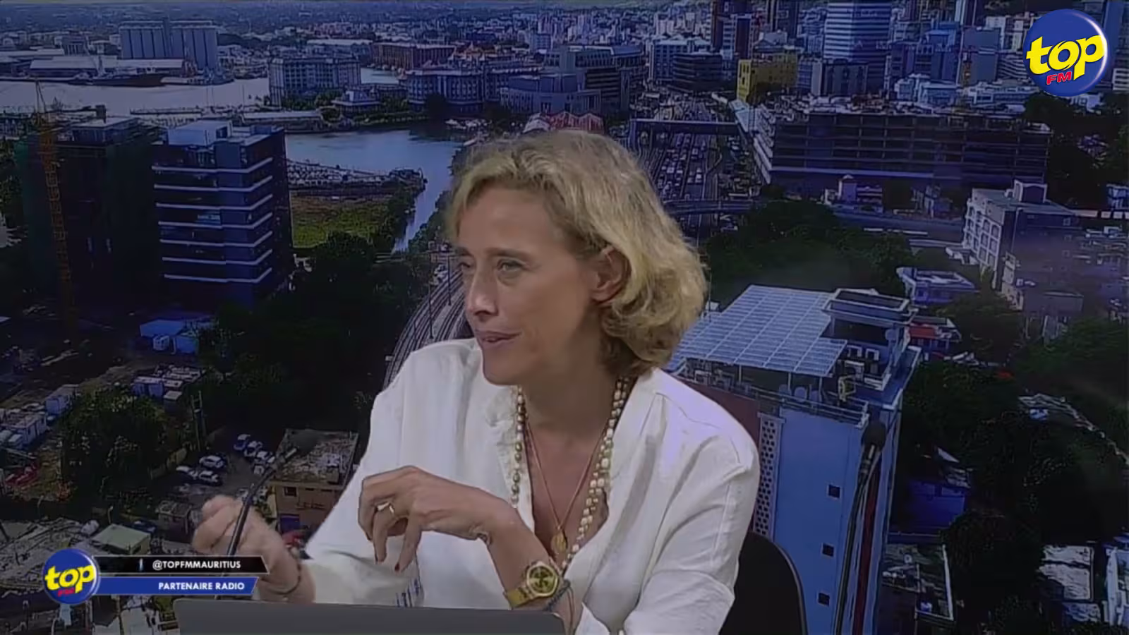 Le virus de la COVID 19 était présent bien avant décembre 2019: révélation du Dr Alexandra Henrion-Caude dans son livre, Les apprentis sorciers