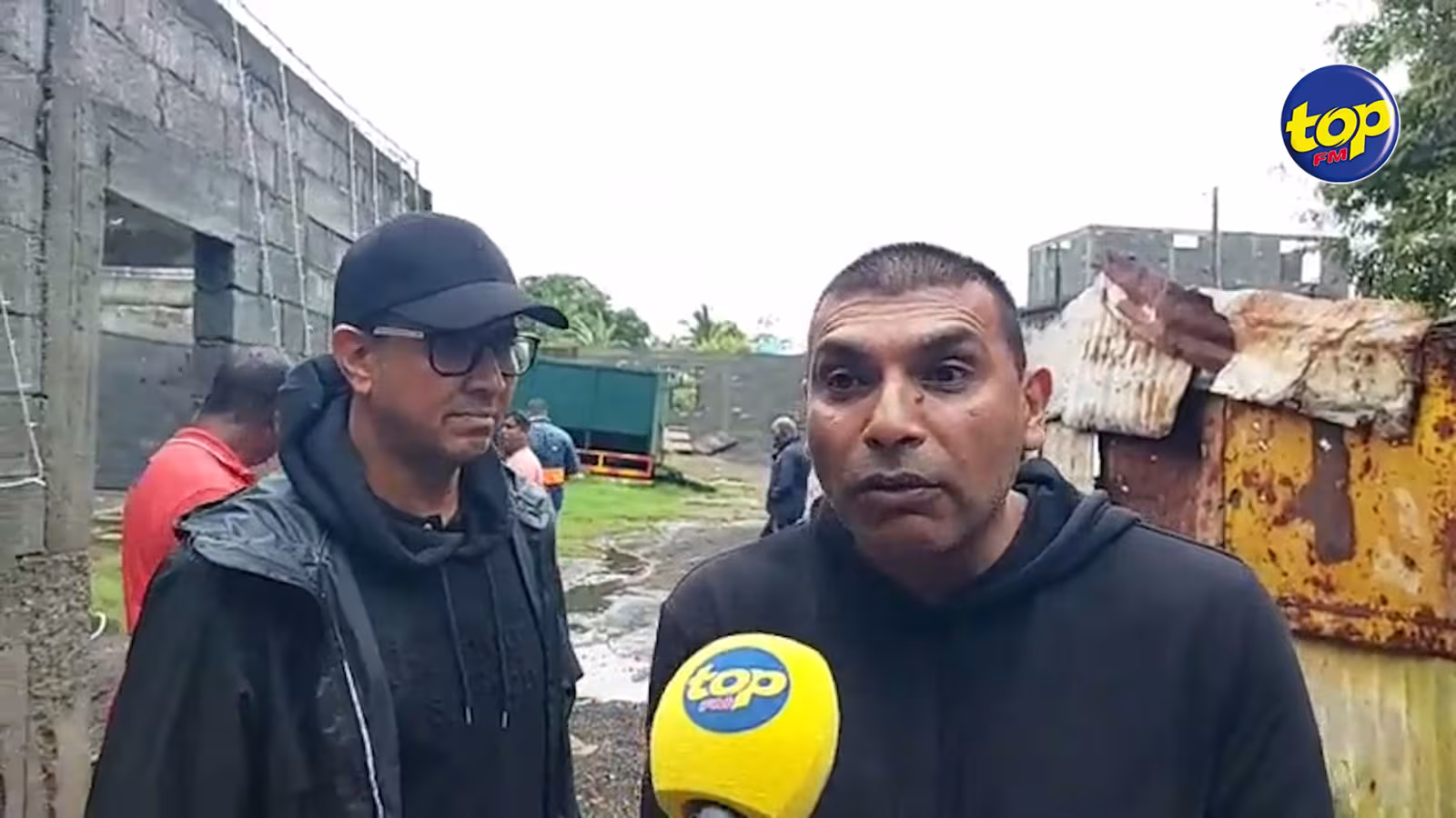 Pluies torrentielles : le risque d’amende de Rs 100 000 et 2 ans d’emprisonnement fait débat