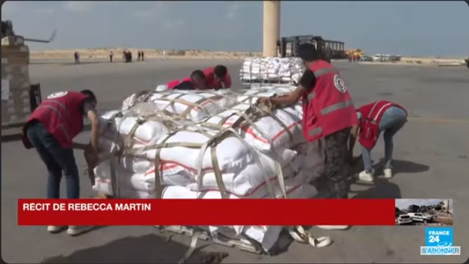 Troisième convoi humanitaire vers Gaza alors que les frappes aériennes s’intensifient