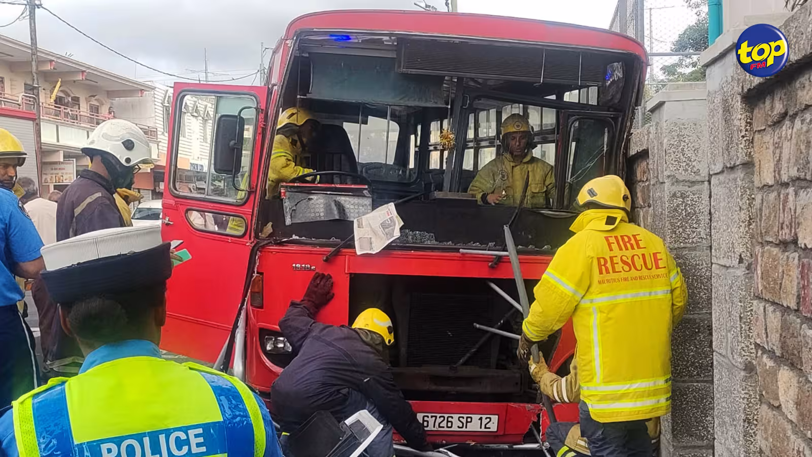 Grave accident à La Butte ce matin : Un jeune homme de 19 ans perd la vie, coincé entre un mur par un autobus