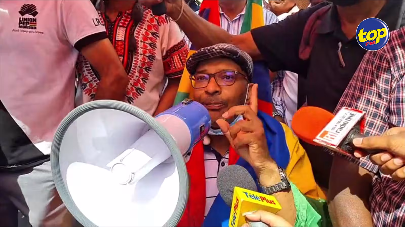 14ème jour de grève de NishalJoyram:” Son action est patriotique, il a besoin de notre soutien” disent les auditeurs