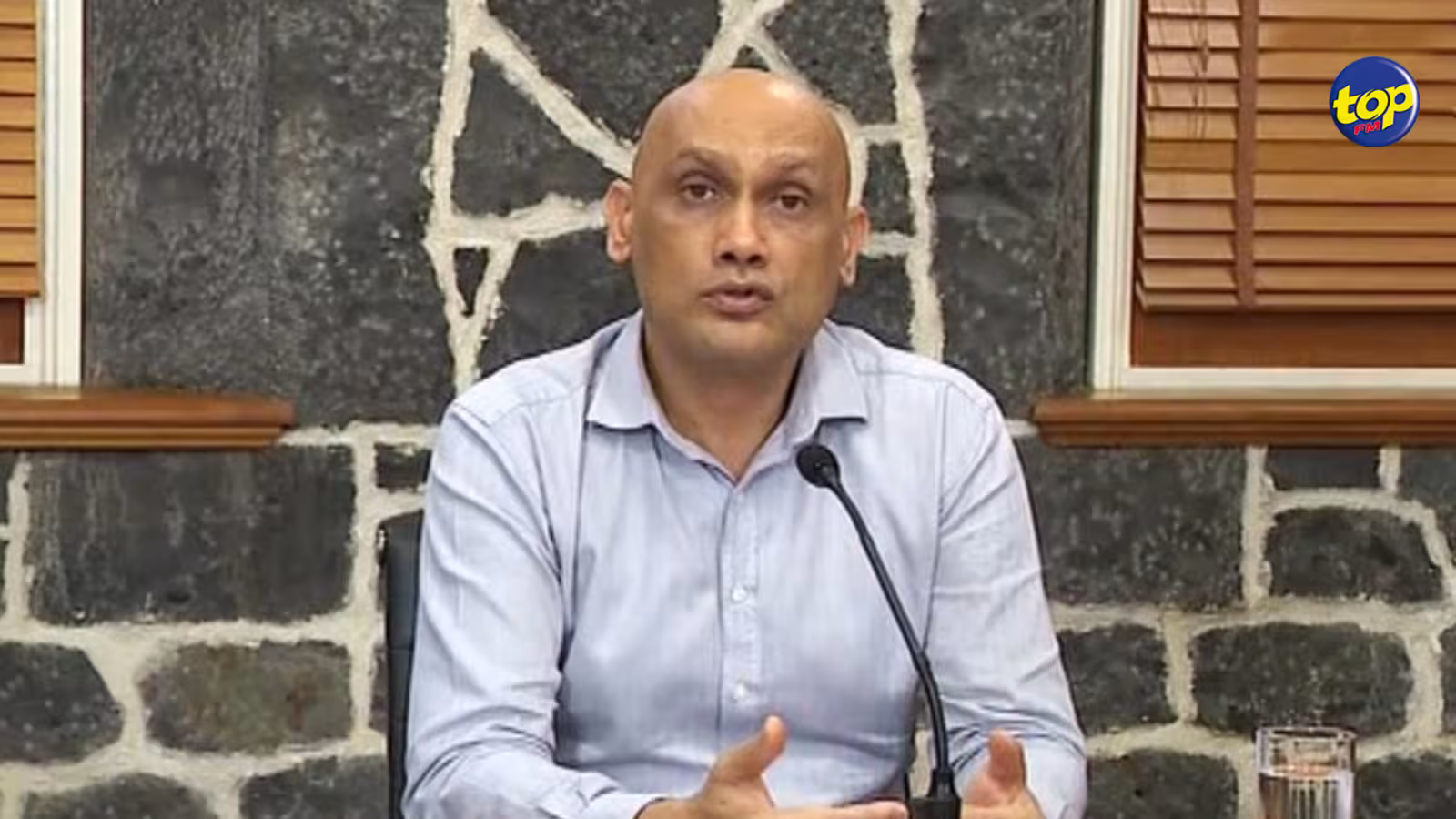 Covid 19 : «Les personnes ayant reçu leurs deux doses de vaccins peuvent effectuer leur quarantaine à  leur domicile», affirme le Dr Kailesh Jugutpal