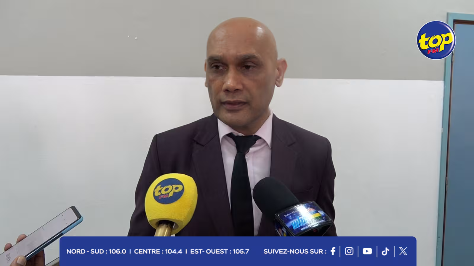 Santé : le Dr Kailesh Jagutpal demande au personnel soignant de s’assurer que les formulaires concernant les tests soient correctement remplis