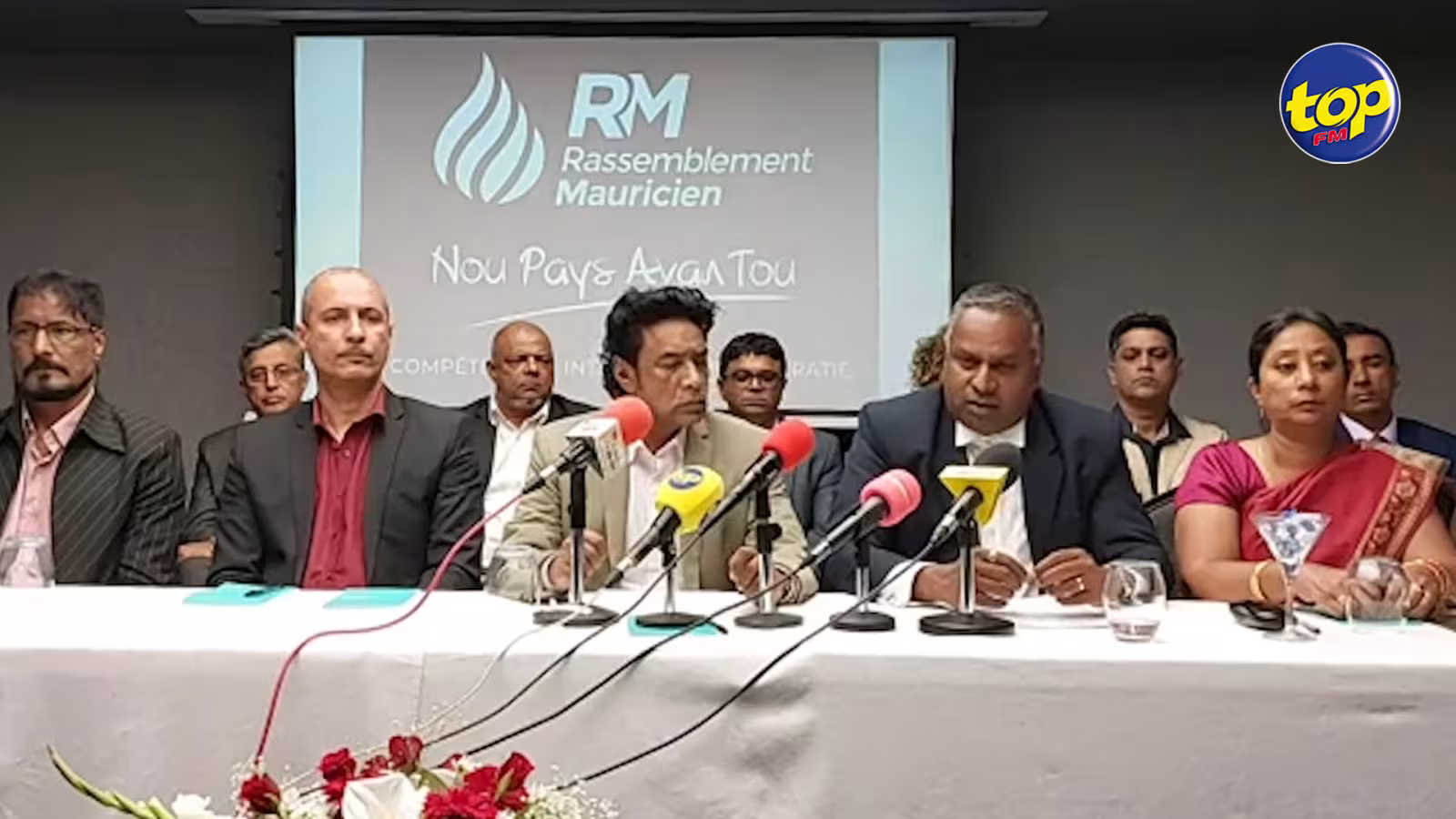 Arassen Kallee quitte le MSM pour le Rassemblement Mauricien : « Pé faire enn gestion dans enn facon kot pé amen pays vers la dérive… nous au bord précipice », déplore l’homme de loi