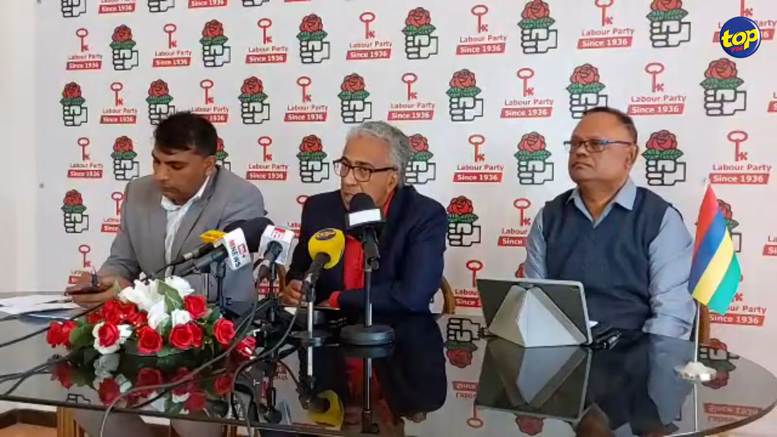 L’affaire Stag Party : ‘ Si l’enquête est menée comme il se doit, Dhaliah et Gobin auront à démissionner, entrainant ainsi des élections partielles ou anticipées,’ déclare Arvin Boolell
