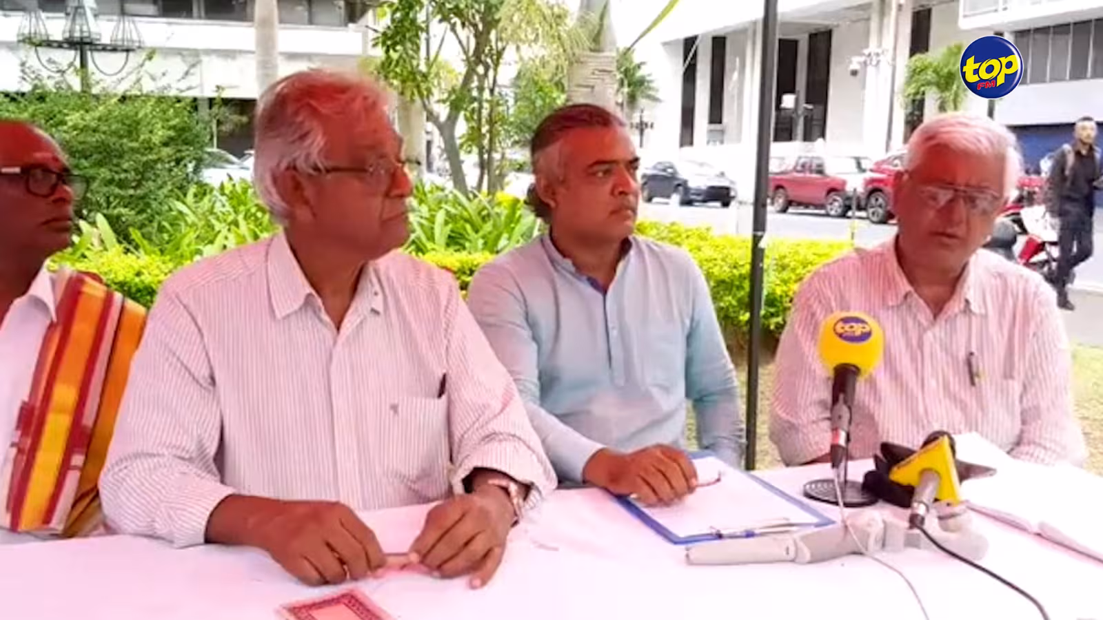 Grève de la faim : ‘Nishal Joyram continue de s’affaiblir mais il est moralement très fort’ dit le Dr Vasantrao Gujadhur
