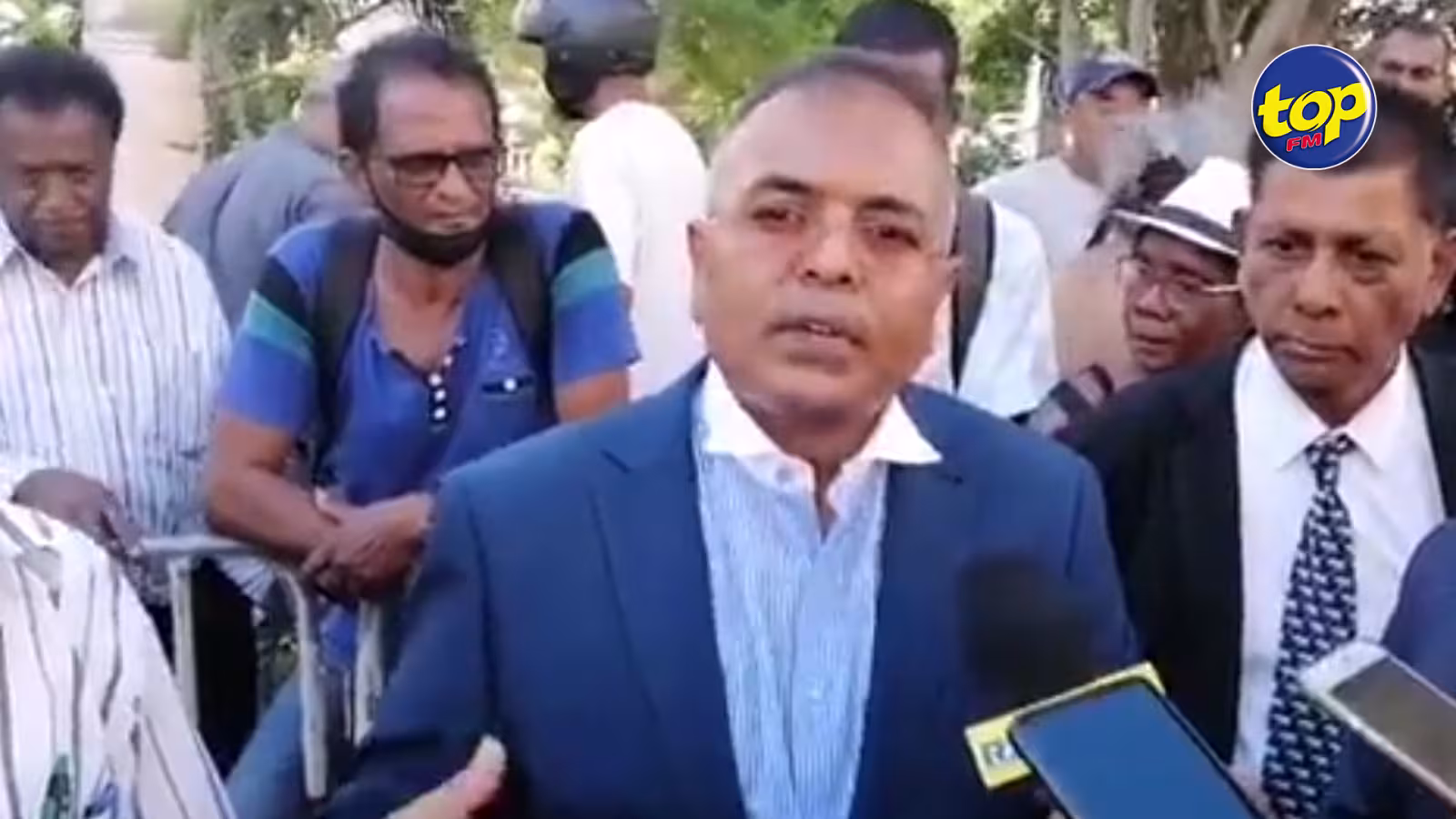 Affaire Raquel Jolicoeur : « Sa provisional charge la li pas corek, zot pé servi la cour cuma ene instrument pu arret ek pini bane innocent », martèle Me Sanjeev Teeluckdharry