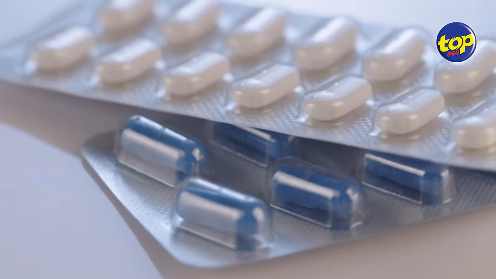 Entendu sur leve moris ce matin : « pena medicament pou leker, pou cholesterol, zis panadol ki ena »