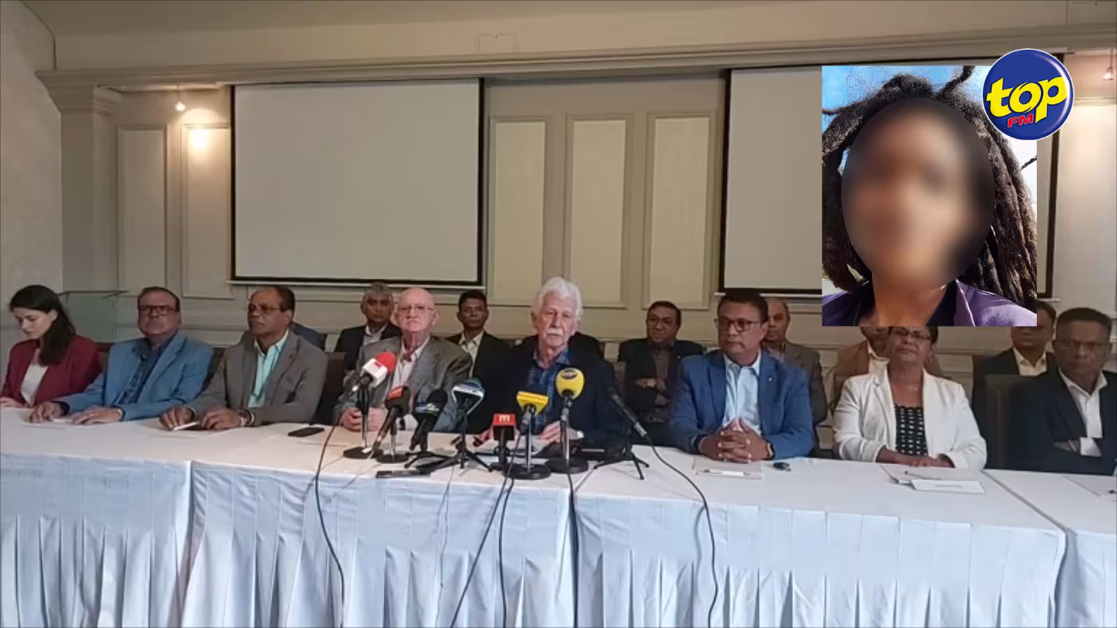 L’accès au collège interdit à un étudiant à Rodrigues en raison de sa coiffure rasta : ‘‘C’est inacceptable’’, martèle Paul Bérenger