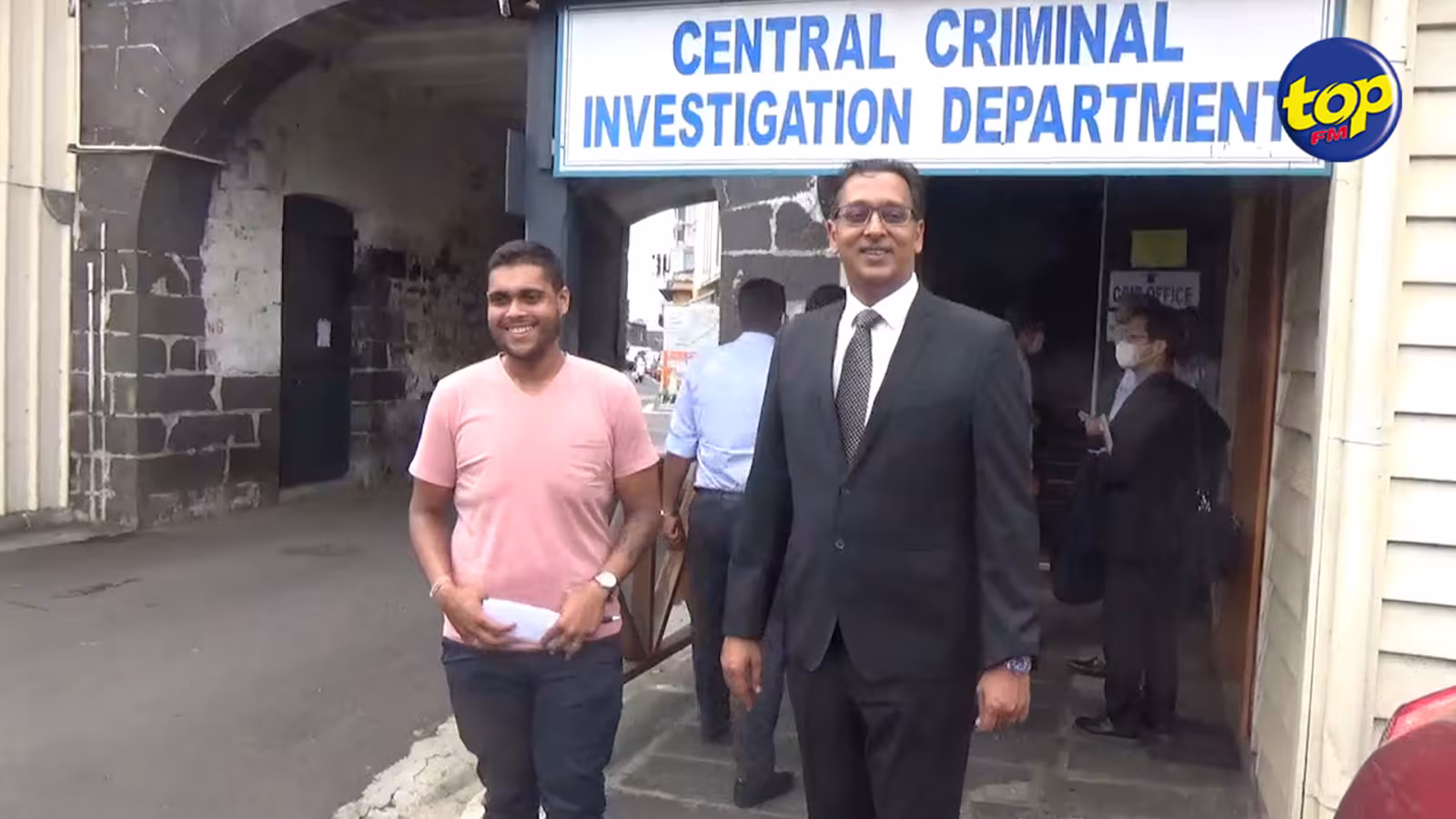SherryGate : deuxième jour d’interrogatoire under warning pour le journaliste Murvind Beetun
