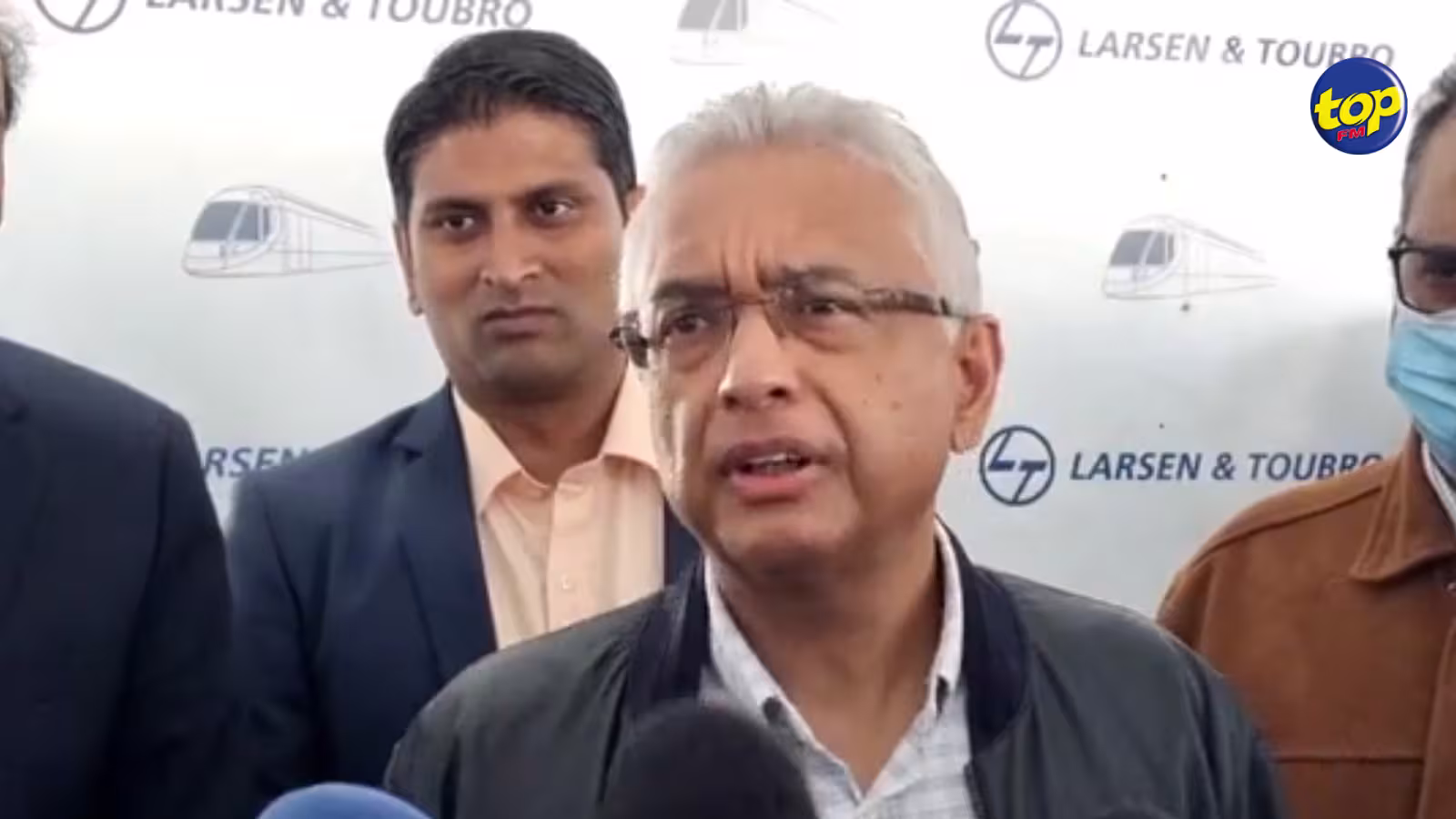 Projet allégué de surveillance : « Ou pou trouver ki à l’avenir beaucoup la vérité pou sorti », affirme Pravind Jugnauth
