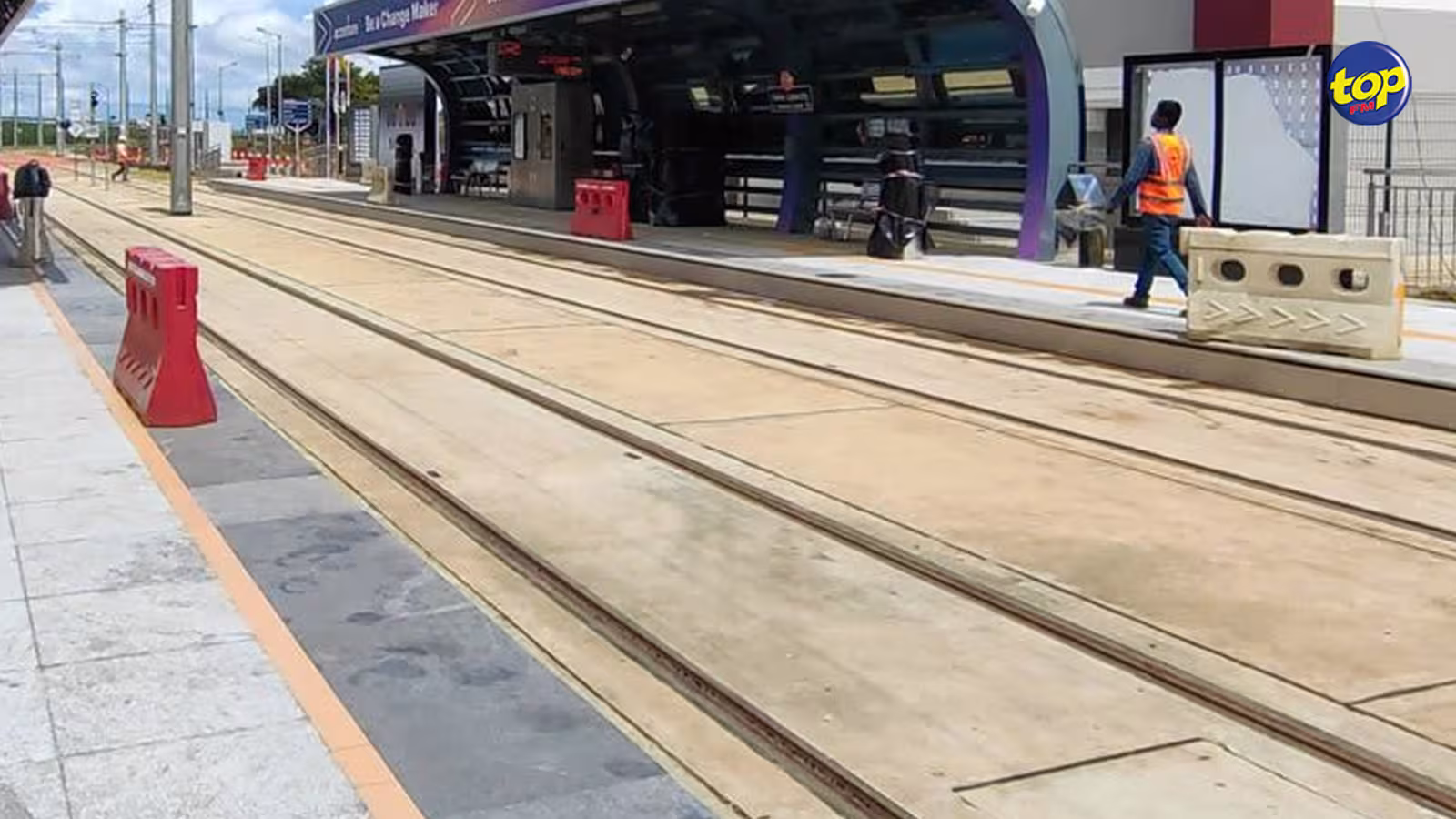 À Boundary Lane, Rose-Hill : un travailleur chinois arrêté pour avoir roulé sur les rails du Metro Express