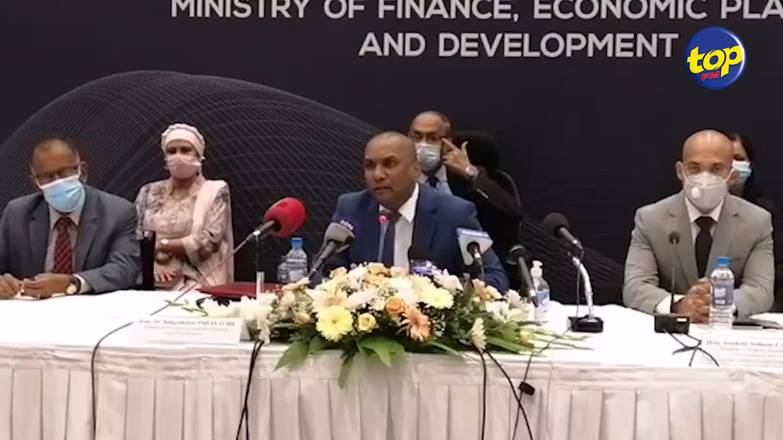 Budget 2022-2023 : « Nou pas fine baisse prix l’essence mais nou ine prend bane lezot mesures pou soulage population », affirme Renganaden Padayachy