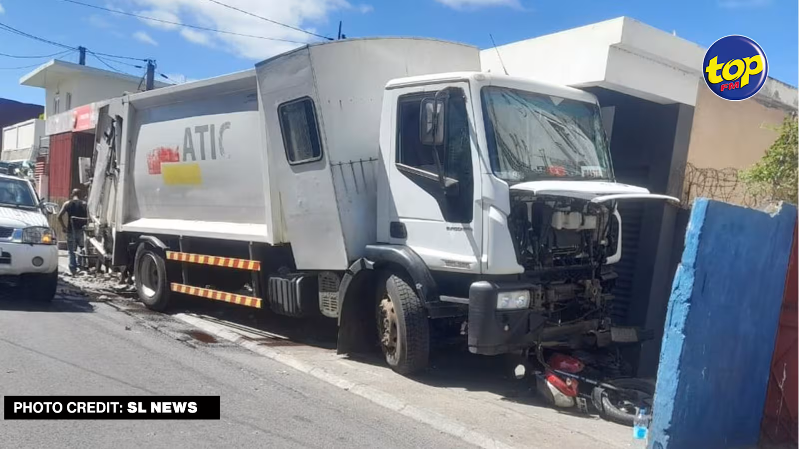 Accident à Roche Bois : un camion percute une moto, le chauffeur testé positif à la drogue 
