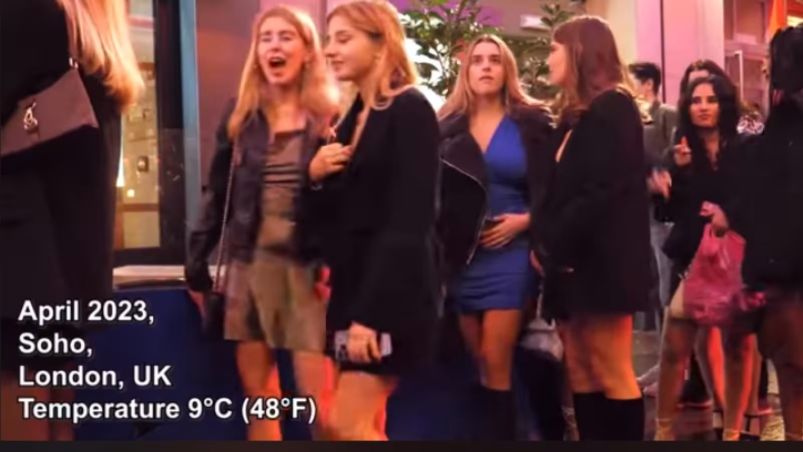 Pâques à Soho : Des sex-shops et clubs strip-tease aux bars-restaurants selects