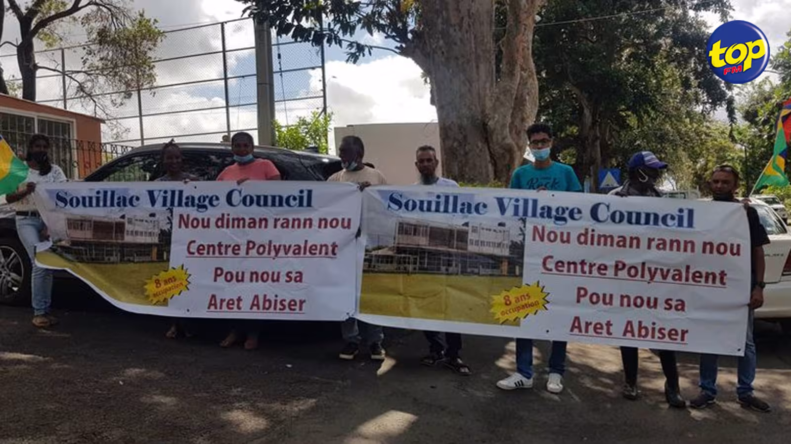 Violence domestique:  Une femme allègue avoir été battue à coup de barre de fer et attachée avec une laisse par son amant.