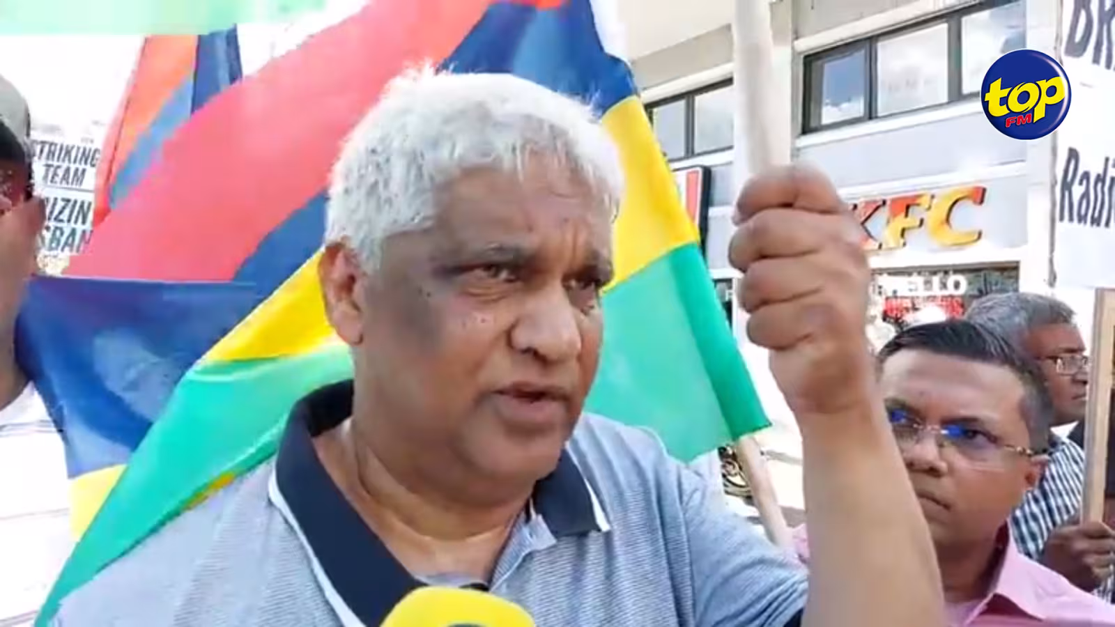 Marche pacifique de Linion Pep Morisien dans la capitale samedi : « Mo faire enn appel à tous ban partisans politique de se réunir et met zot ego de coter pour tire enn gouvernement mafia » demande Rama Valayden