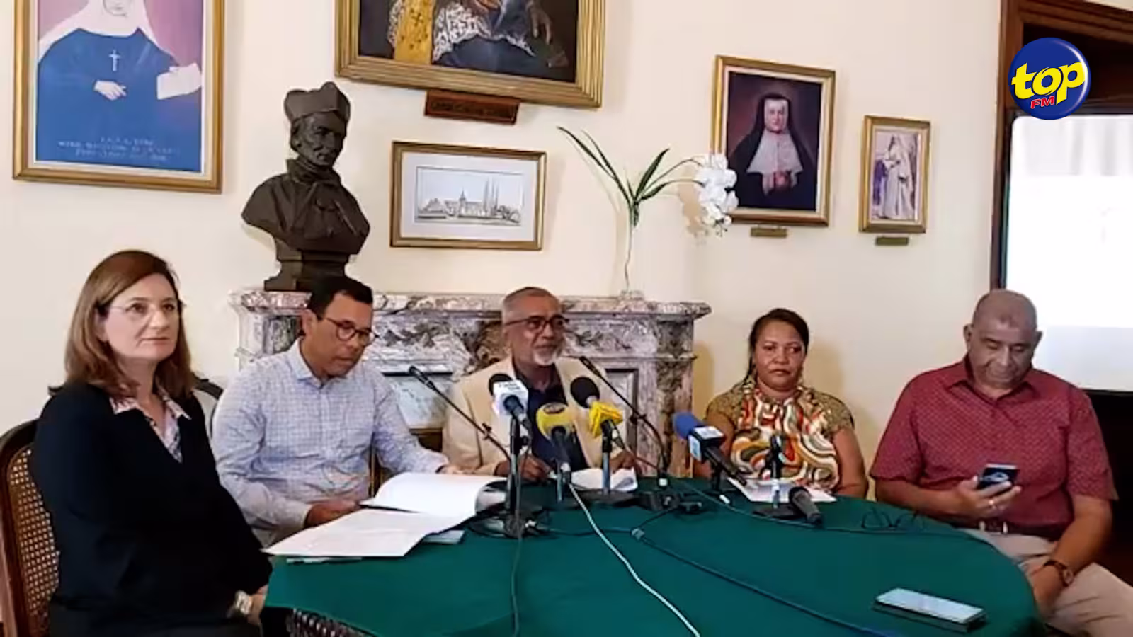 Ordination épiscopale de Mgr Durhône : « 32 ans se sont écoulés depuis la dernière fois… Ce rassemblement est très attendu par de nombreux Mauriciens », affirme le père Jean Maurice Labour
