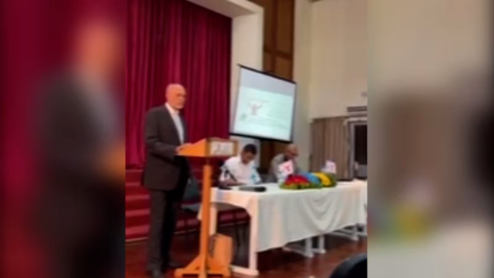 Lancement d’une nouvelle formation politique “People’s Power” : “si nu vine au pouvoir, nu pu change la constitution ek introduire ene référendum pu publik cav donne zot lopinion lor bane projets ki nu pu met en place”, explique Sahil Cheetamun, son leader