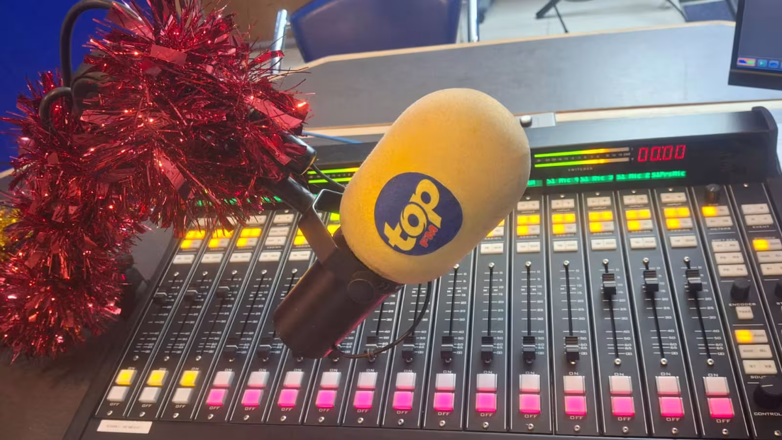 1er janvier 2025 : Les auditeurs de Top FM partagent leurs vœux, mêlant aspirations de paix, d’harmonie et de santé