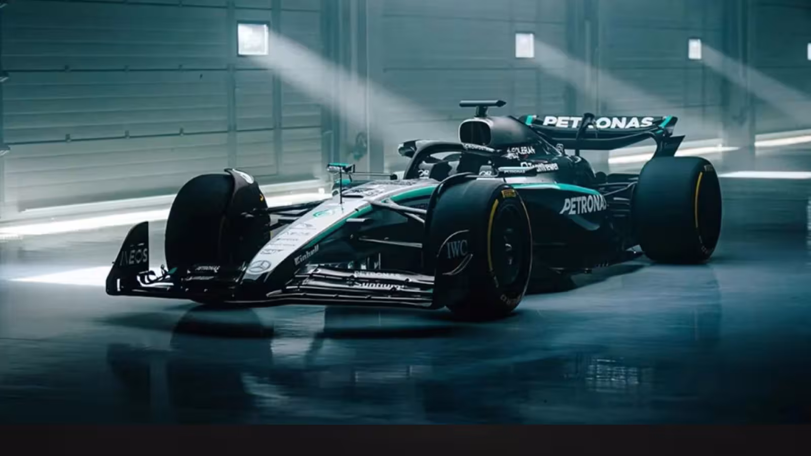 Mercedes dévoile sa monoplace de F1 2025, entamant un nouveau chapitre sans Lewis Hamilton