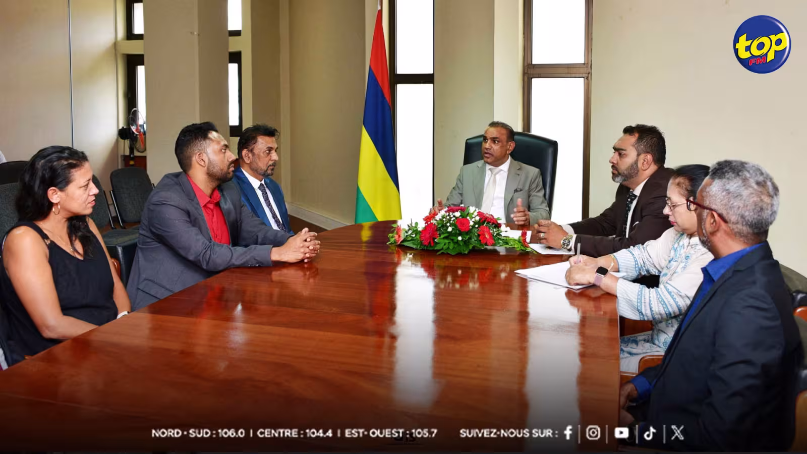 Collectivités locales : le ministre Ranjiv Woochit en concertation avec les maires sur les priorités budgétaires