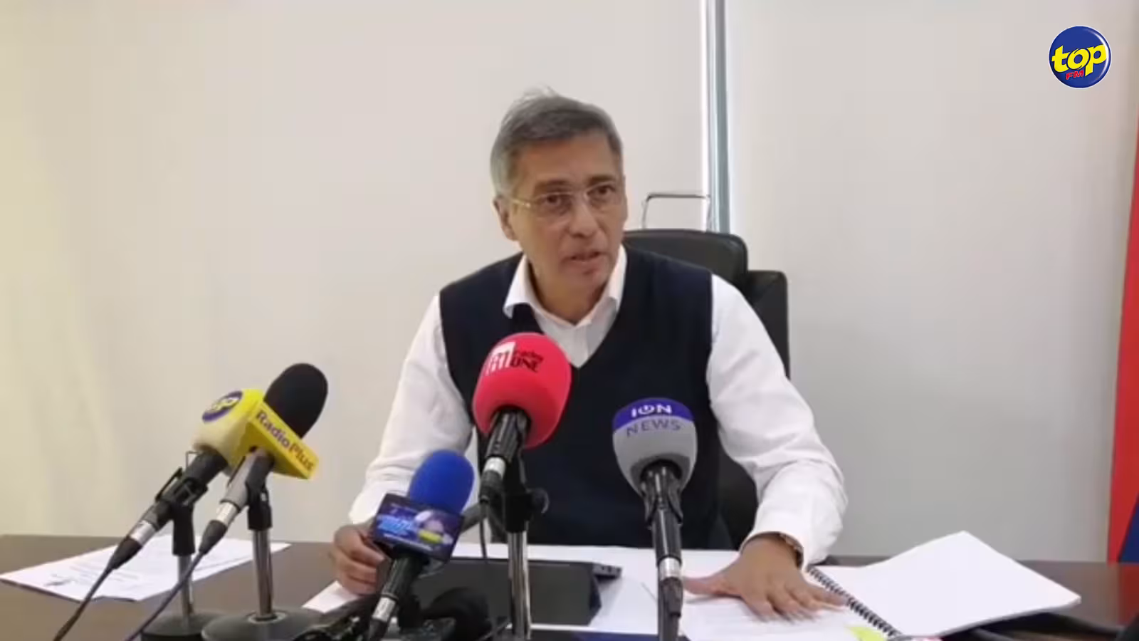 Dévaluation de la roupie par 4% : Xavier-Luc Duval insiste que les comptes de la Banque de Maurice affichent un déficit