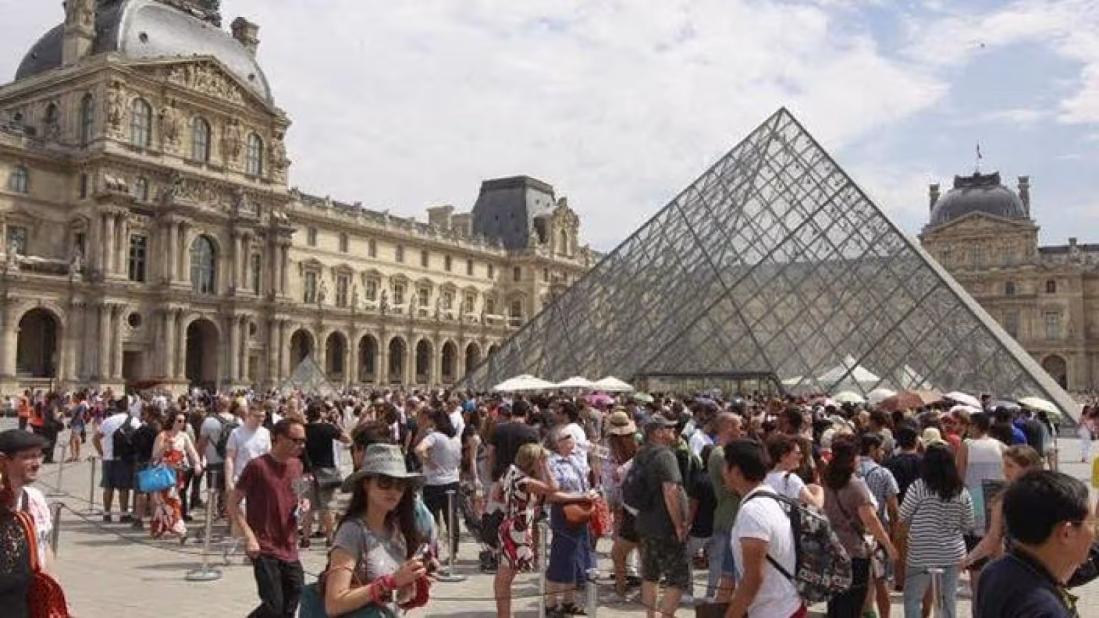 Covid-19 : les touristes américains vaccinés pourront se rendre en Europe