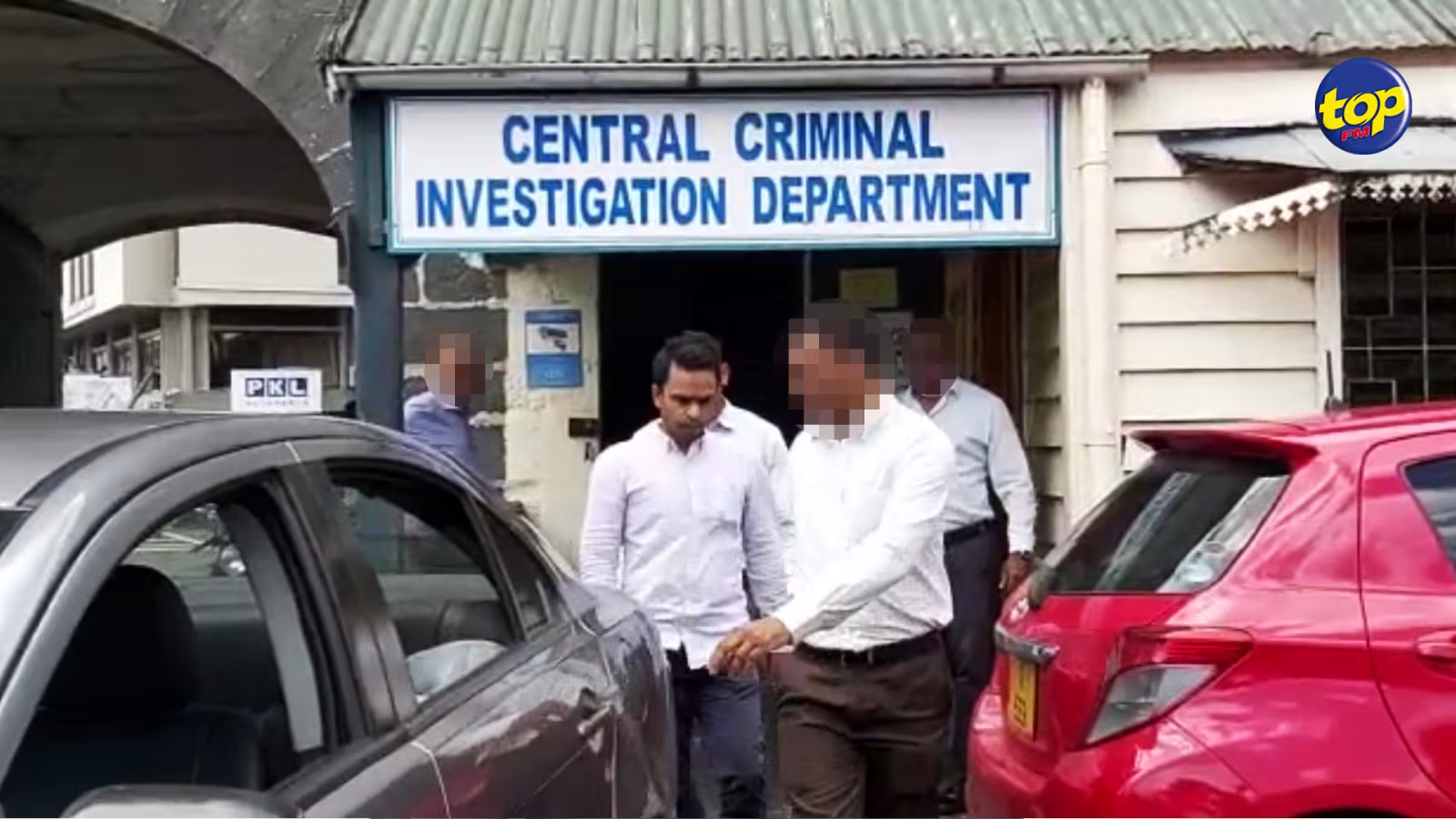 Ayant assisté légalement Akil Bissessur, sans être enregistré auprès de la Mauritius Bar Association : Yuvan Sungkur placé en état d’arrestation