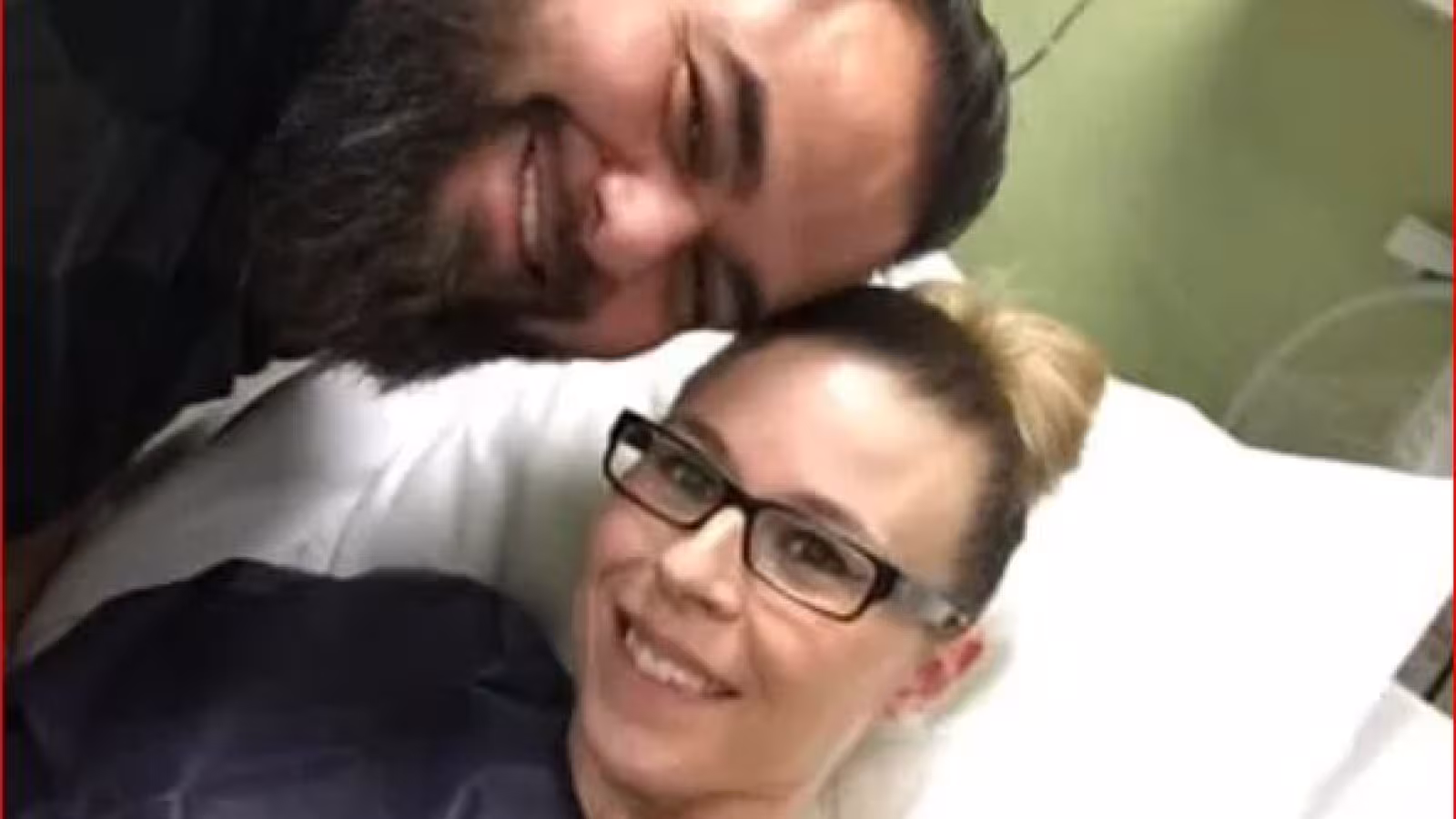 Atef fait pleurer la France en racontant la mort de sa femme en couche – des médecins pointés du doigt