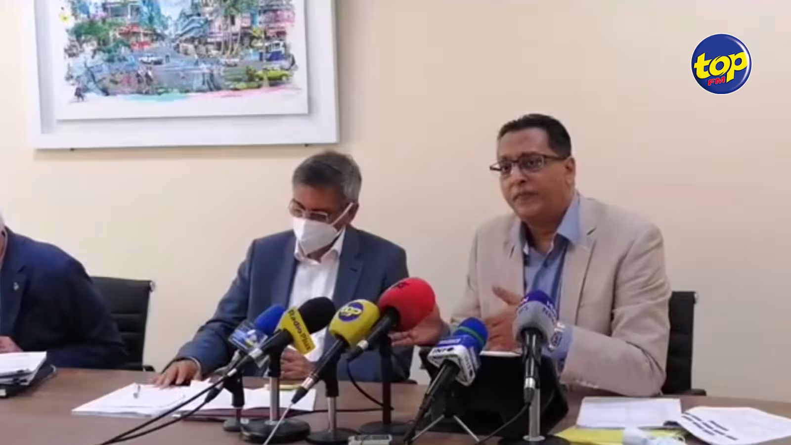 Nomination de Ken Arian comme CEO d’Airports Holding Ltd : « Ki message nous p donne ban zenfant sa pays la? Quand vin laureat kav gagne fout dehors mais car vin chatwa kav vin CEO ? » se demande Roshi Bhadain