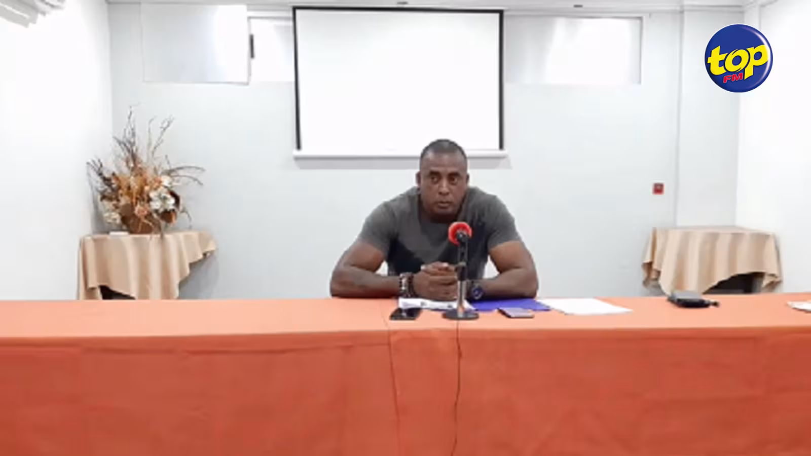 Naufrage du Wakashio : les autorités avaient-elles toutes les informations concernant ce navire battant pavillon panaméen ?