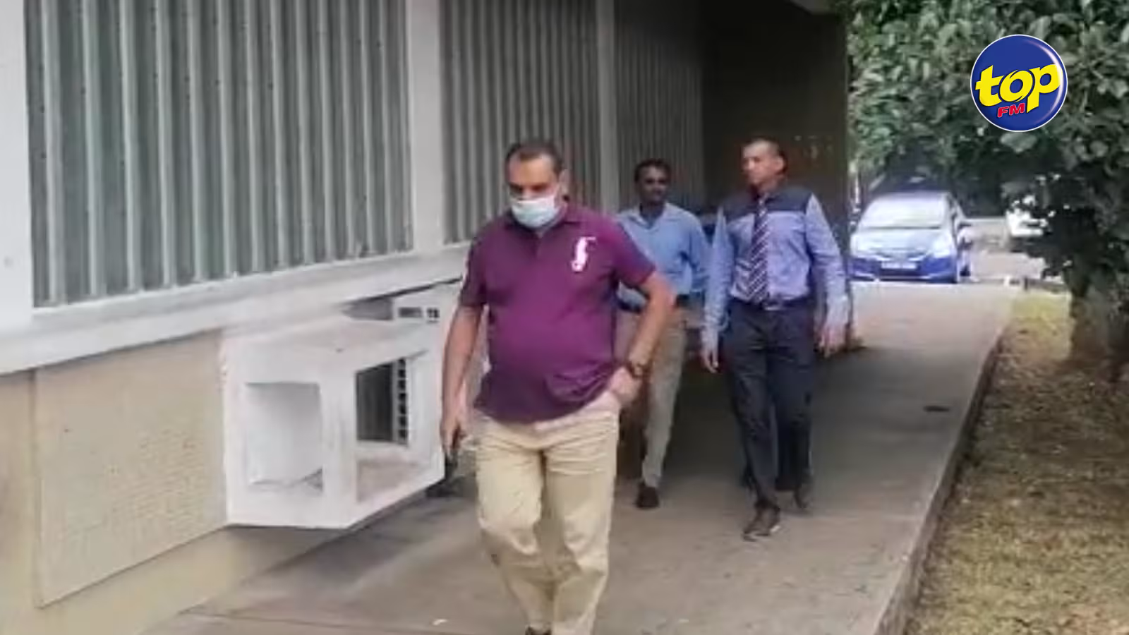 Décès de Manan Fakhoo : les cinq policiers en cour de Rose-Hill en ce moment