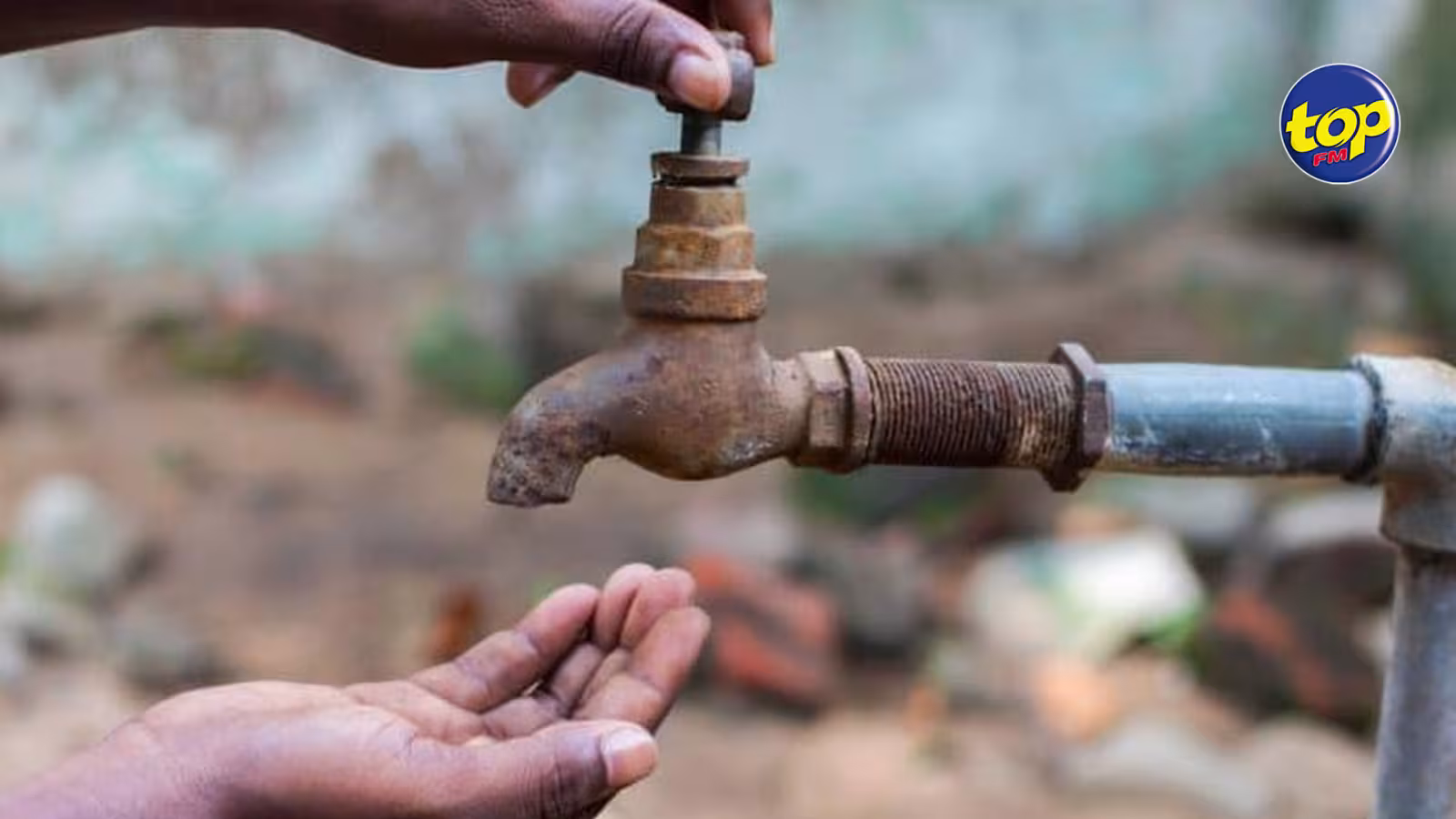 Coupures d’eau : des mesures d’urgence pour assurer l’approvisionnement dans les régions touchées