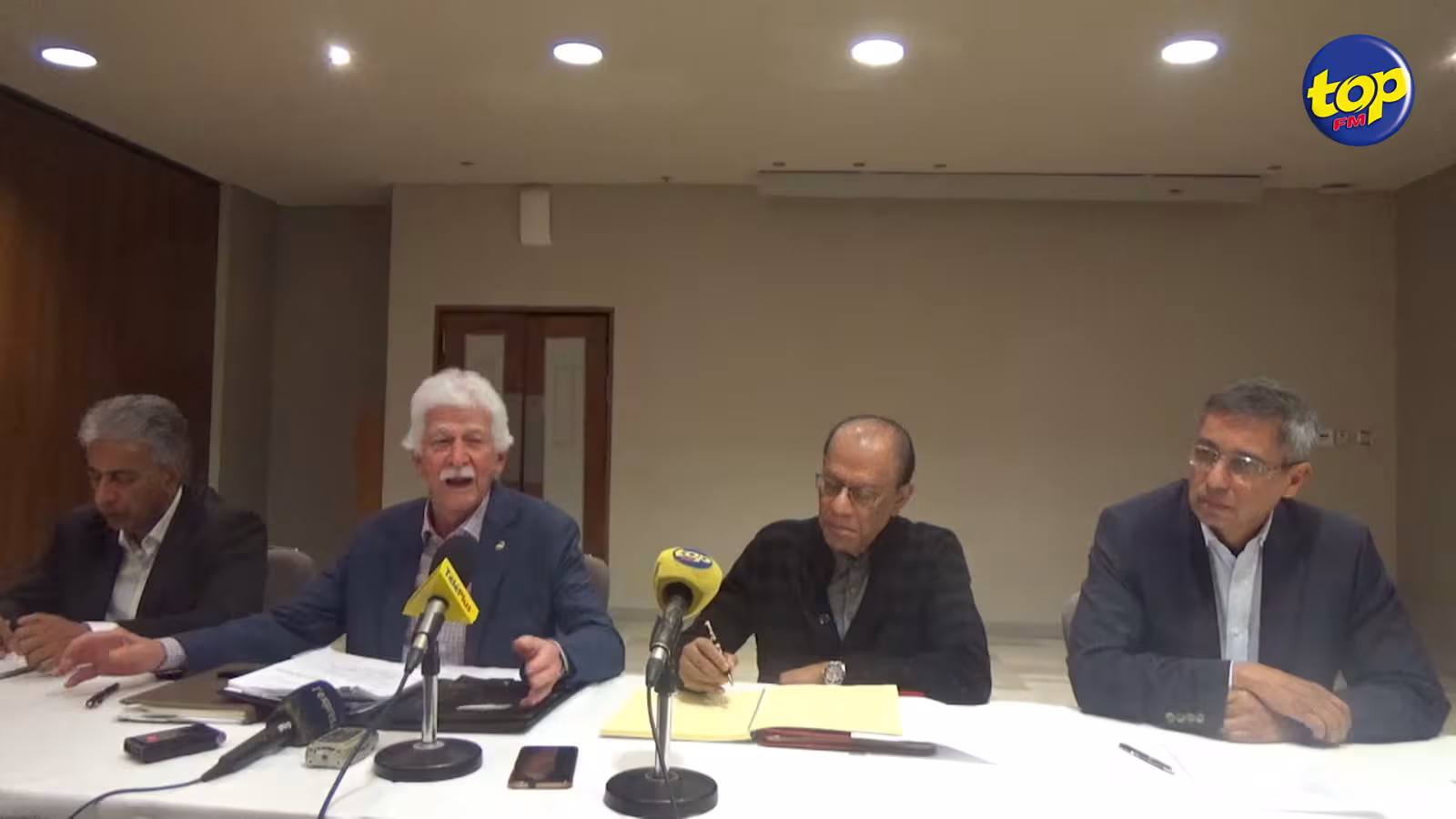 Les trois partis politiques de l’opposition demandent à la population de ne pas laisser surgir un chahut communautaire à Maurice